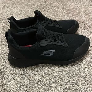Skechers nonslip black work shoes